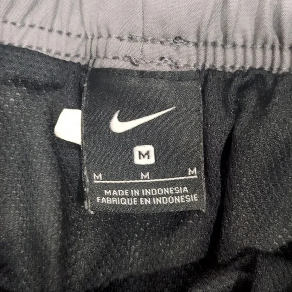 Nike Men's Striped Black and White Swim Shorts - Picture 2 of 4